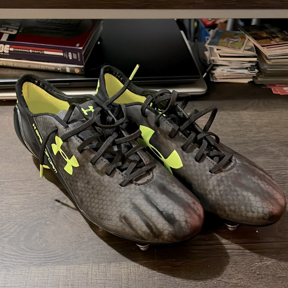 Under Armour SpeedForm CRM Hybrid SG soccer Cleats